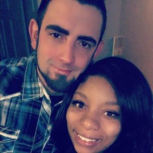 Meet your Posher, Sharnia